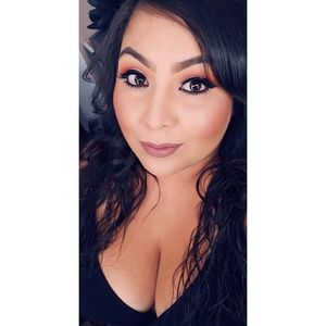 Meet your Posher, Carmen